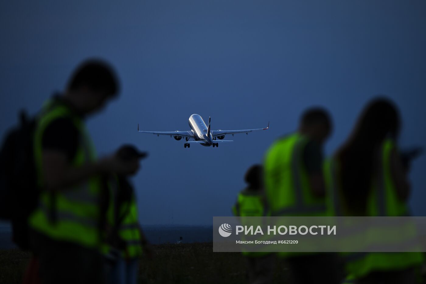 Самолеты в аэропорту Казани