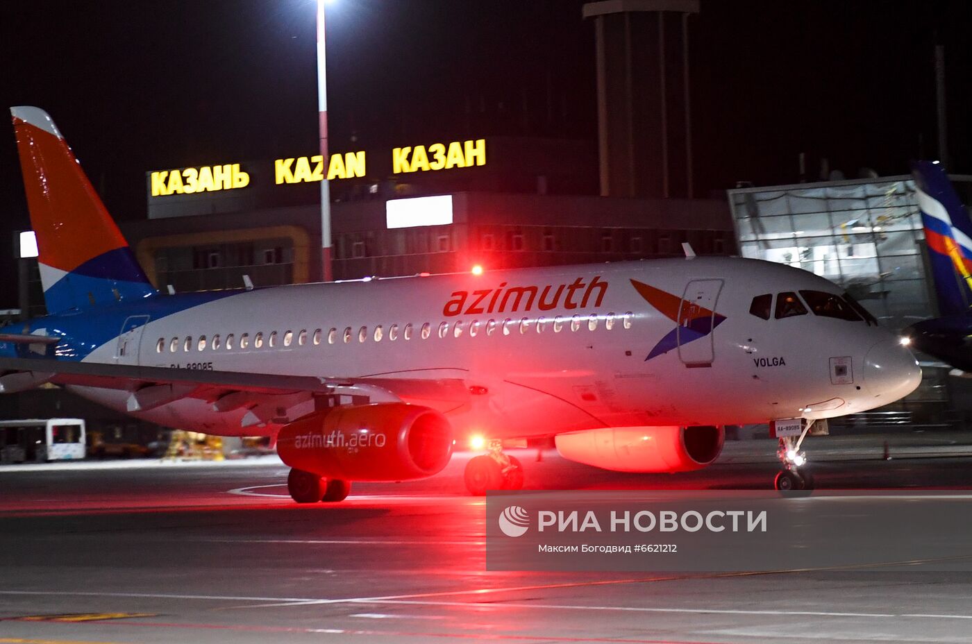 Самолеты в аэропорту Казани