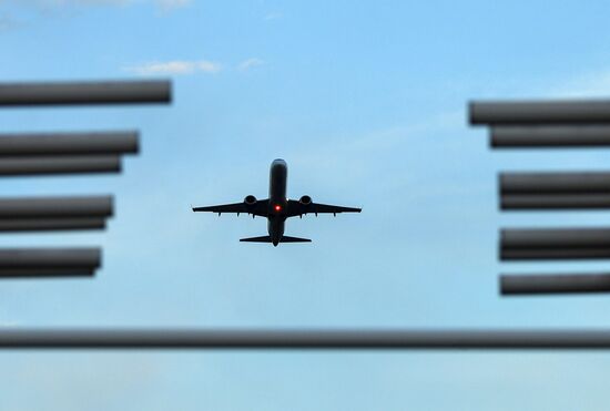 Самолеты в аэропорту Казани