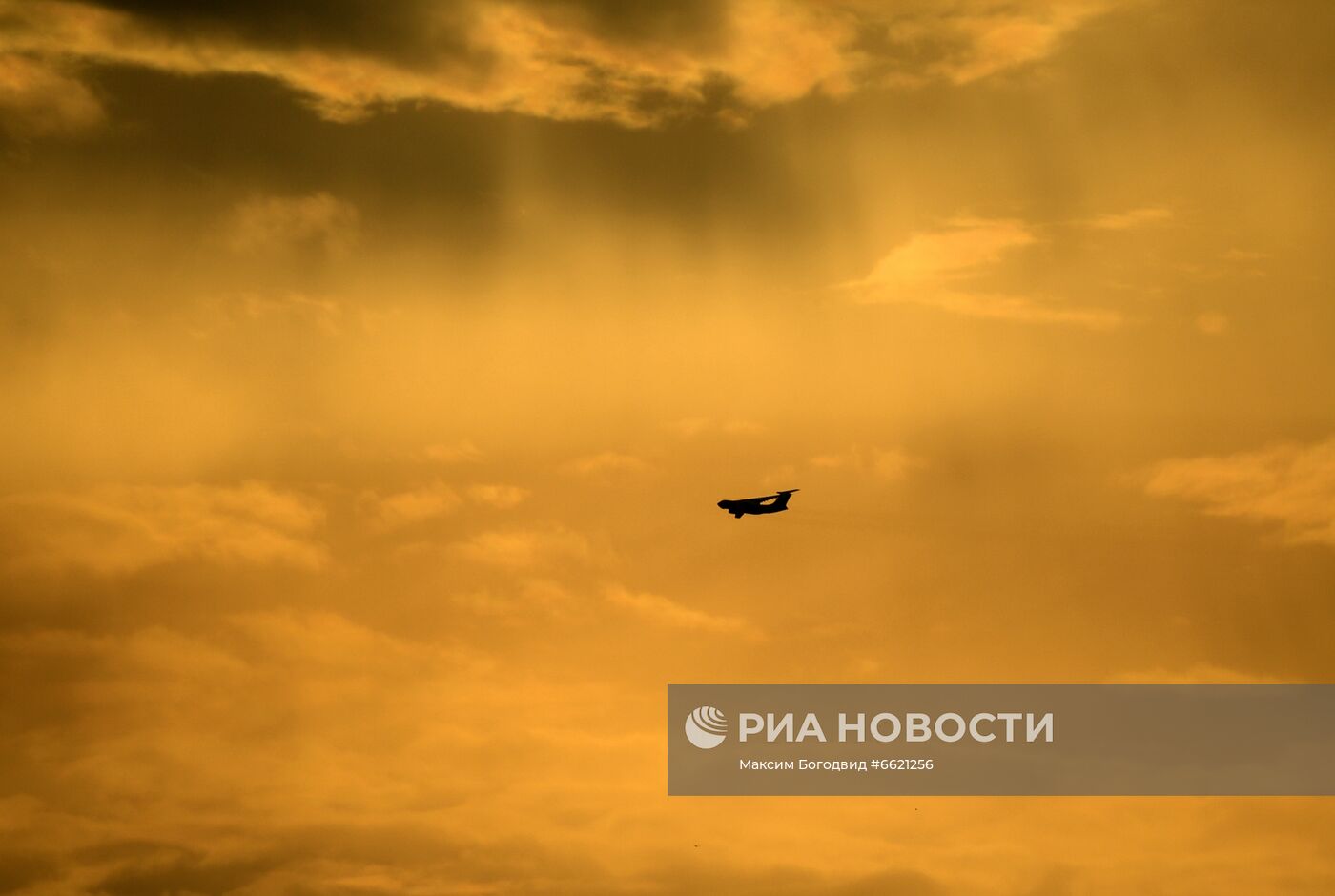 Самолеты в аэропорту Казани