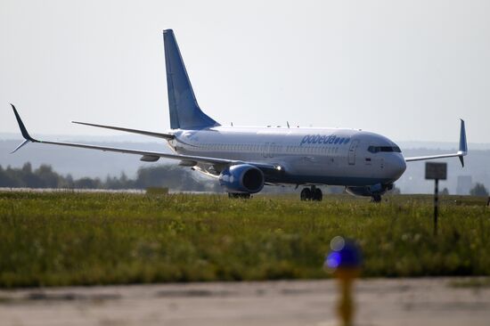 Самолеты в аэропорту Казани