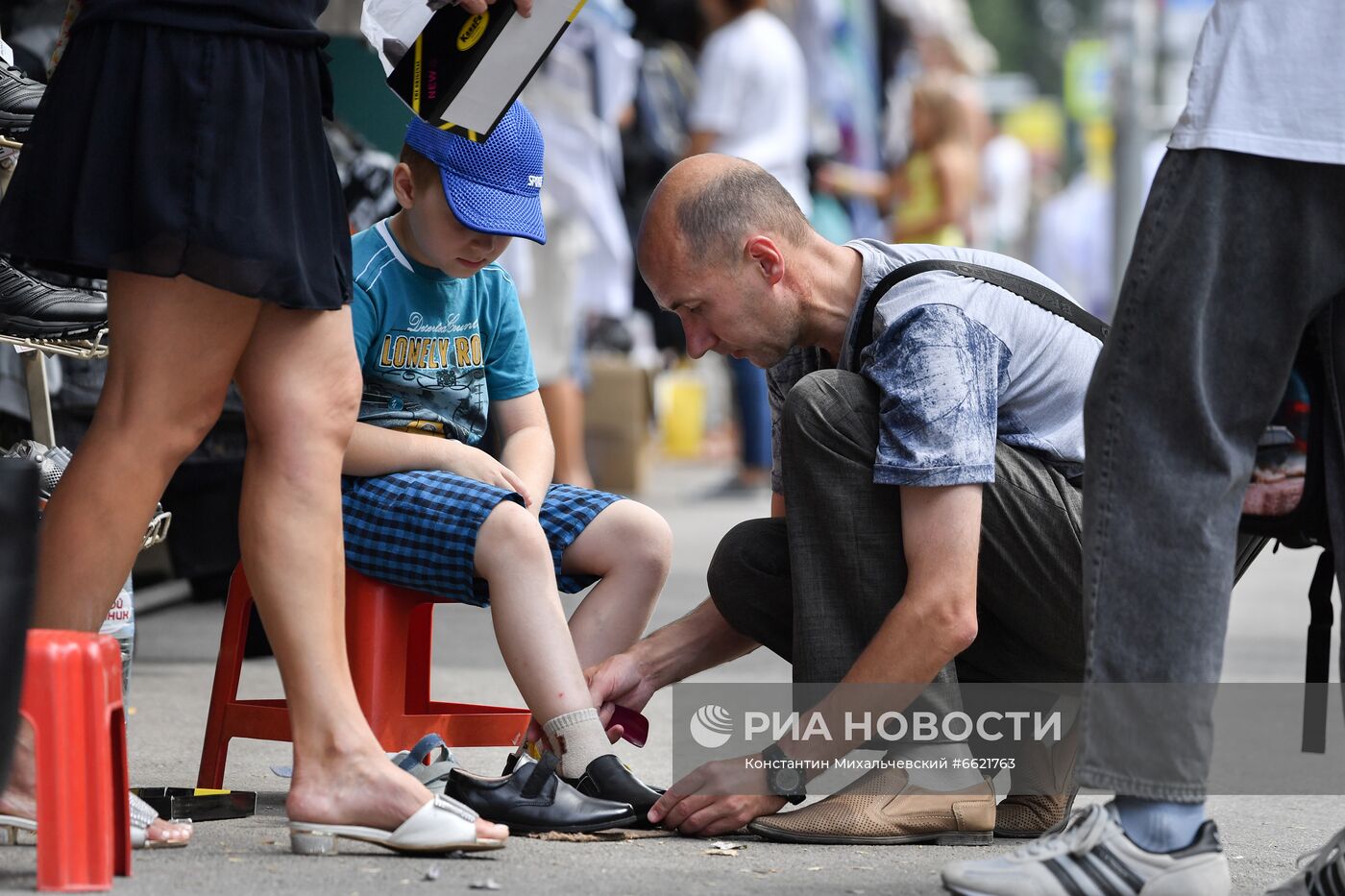 Школьная ярмарка в Симферополе