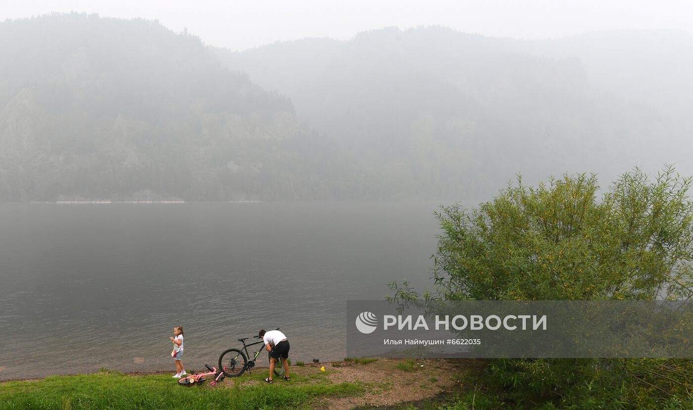 Дым в Красноярске от лесных пожаров в Якутии