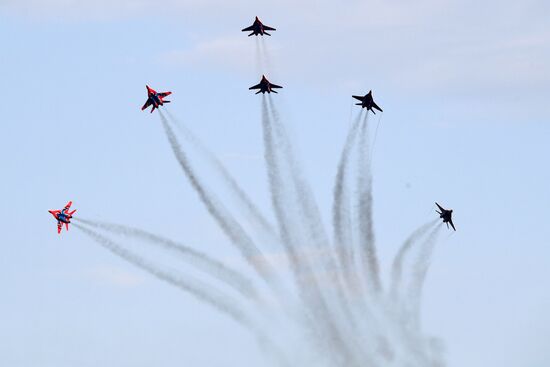 Авиационный праздник "Я выбираю небо" в Казани