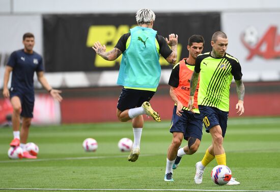 Футбол. РПЛ. Матч "Химки" - "Ростов"