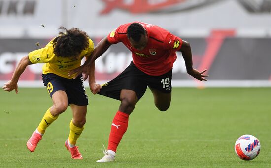 Футбол. РПЛ. Матч "Химки" - "Ростов"