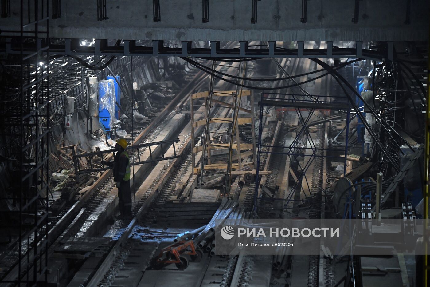 Строительство станции метро "Кунцевская"