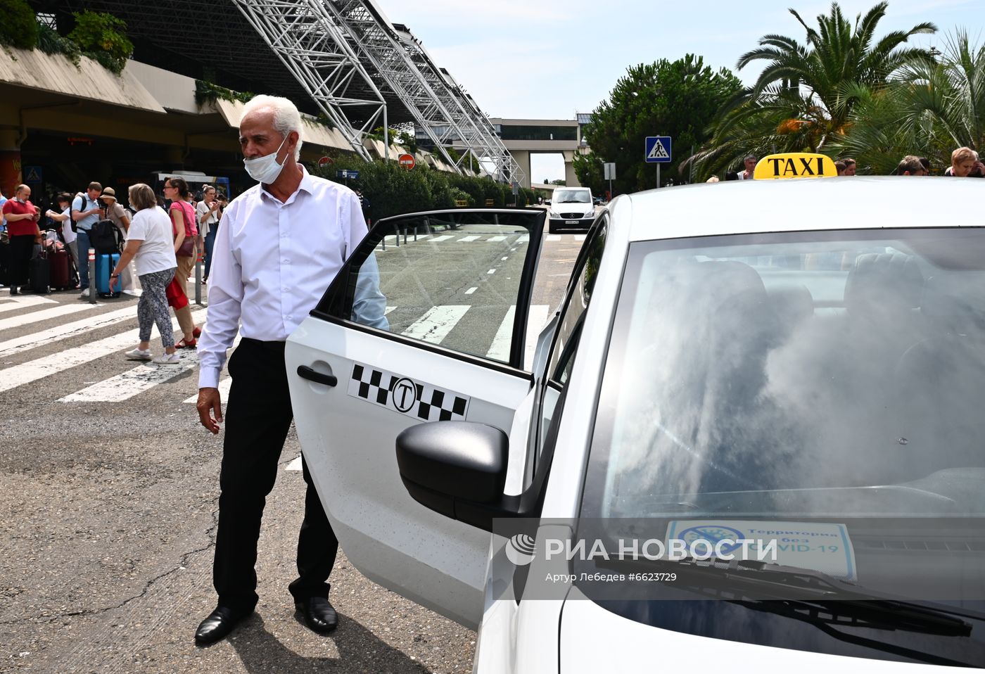 "Свободные от коронавируса" такси в Сочи