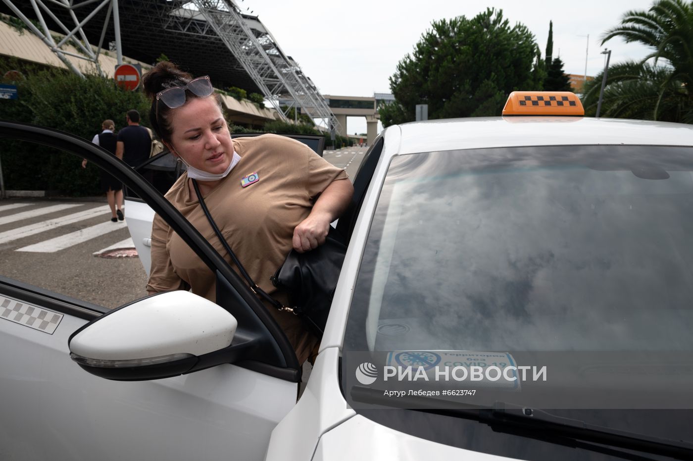 "Свободные от коронавируса" такси в Сочи