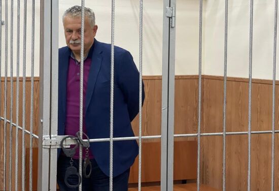 Избрание меры пресечения экс-главе правительства Северной Осетии С. Такоеву и его сообщникам