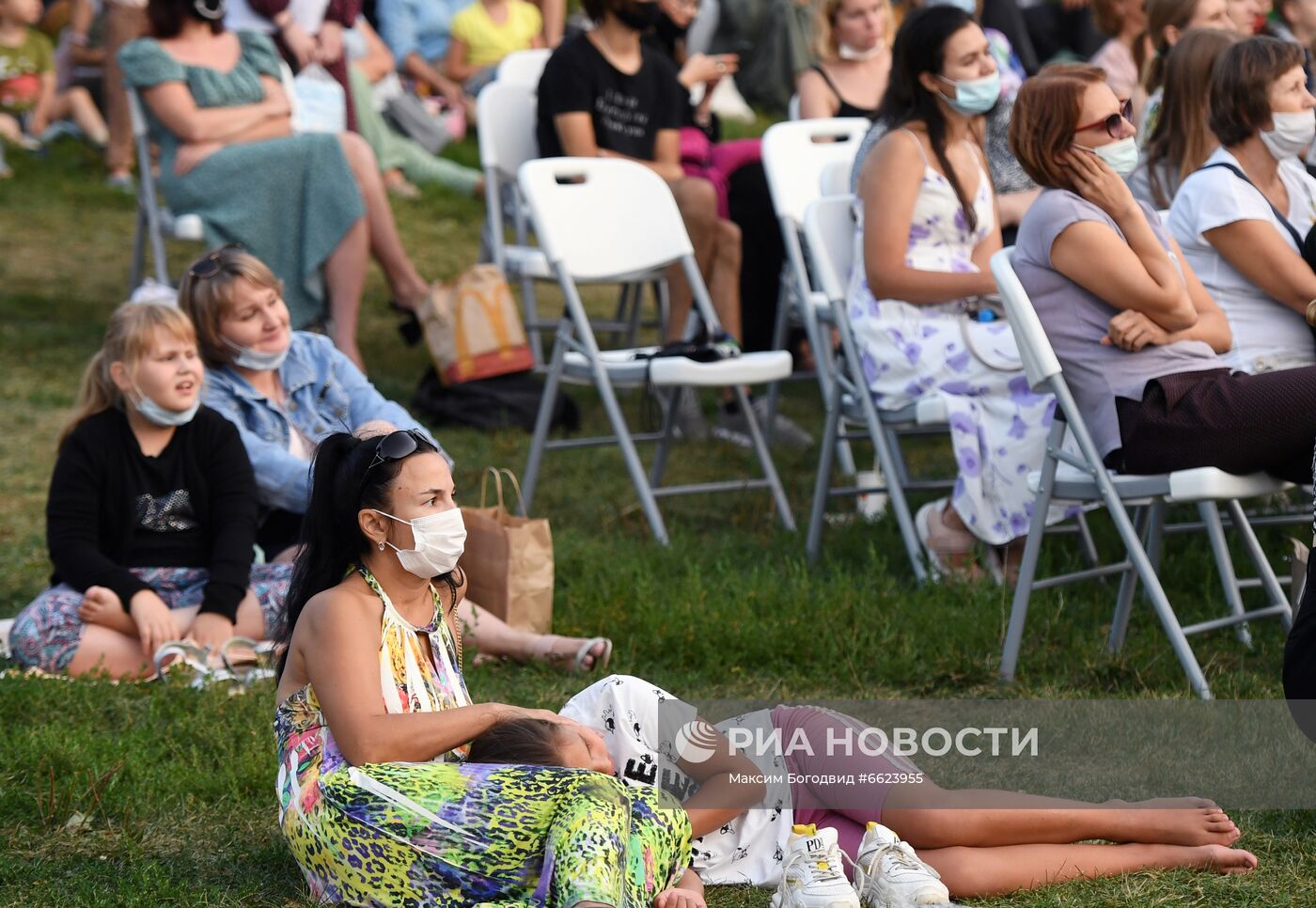 Спектакль под открытым небом "О чем поют деревья" в Казани