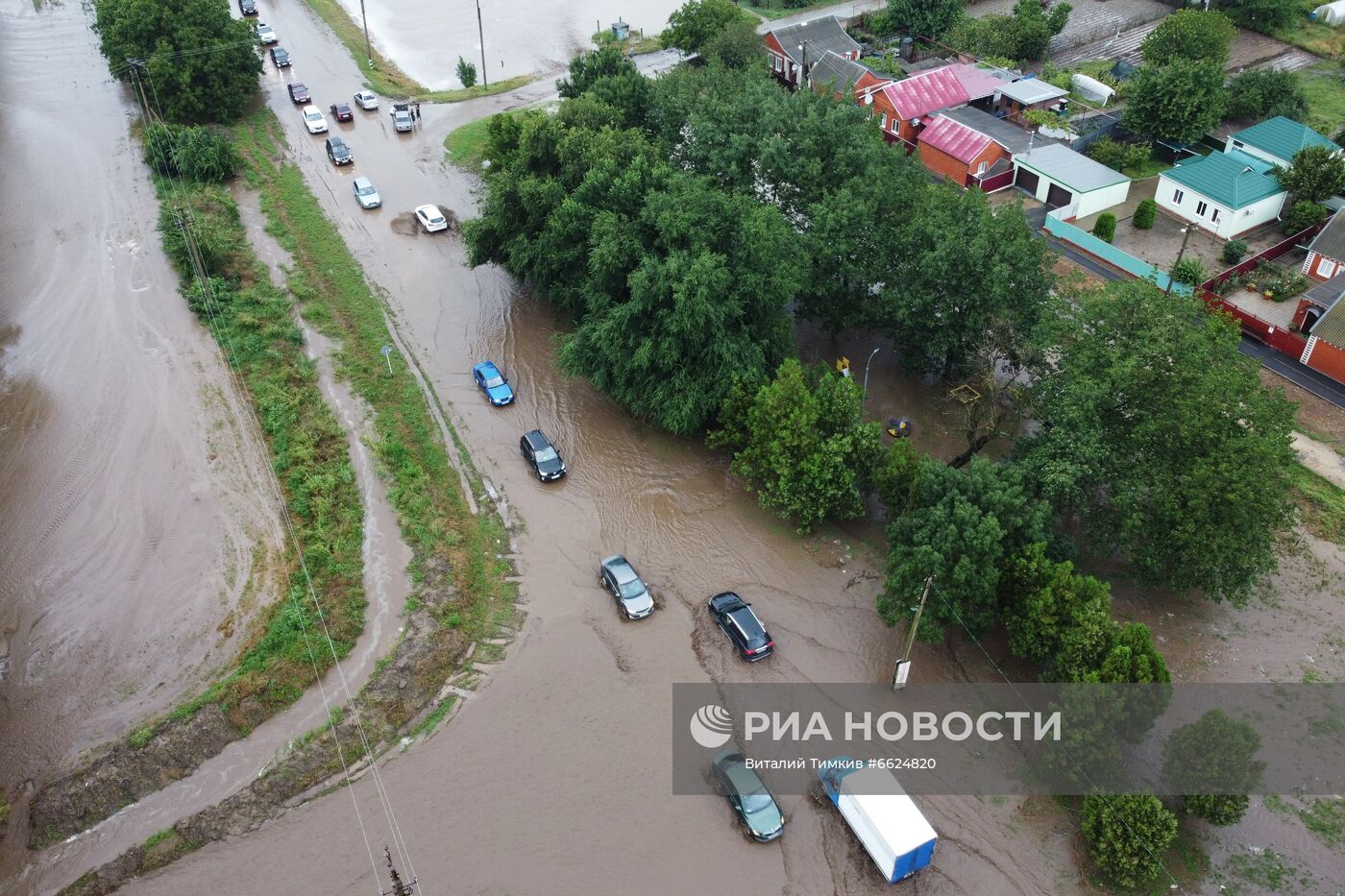 Подтопления в Краснодарском крае из-за обильных осадков