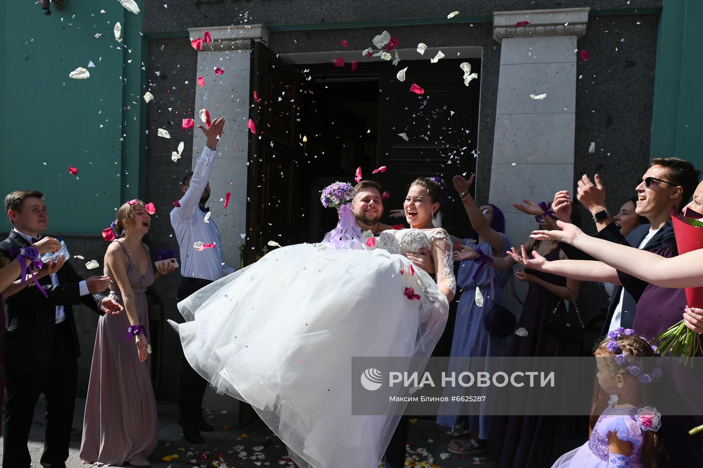 Церемония бракосочетания на Медовый Спас