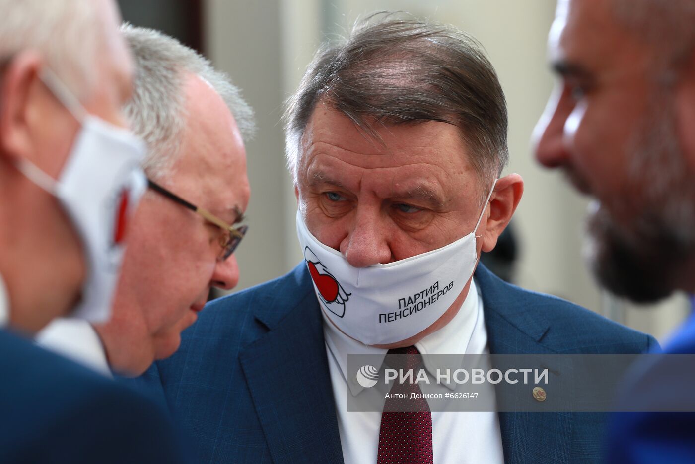 Жеребьевка по определению мест партий в избирательном бюллетене на выборах депутатов Госдумы РФ