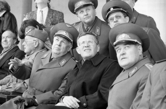 Визит начальника федерального военного департамента Швейцарии Каспара Филлигера в СССР