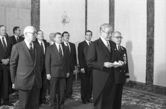 Посол ФРГ Клаус Блех во время вручения верительных грамот