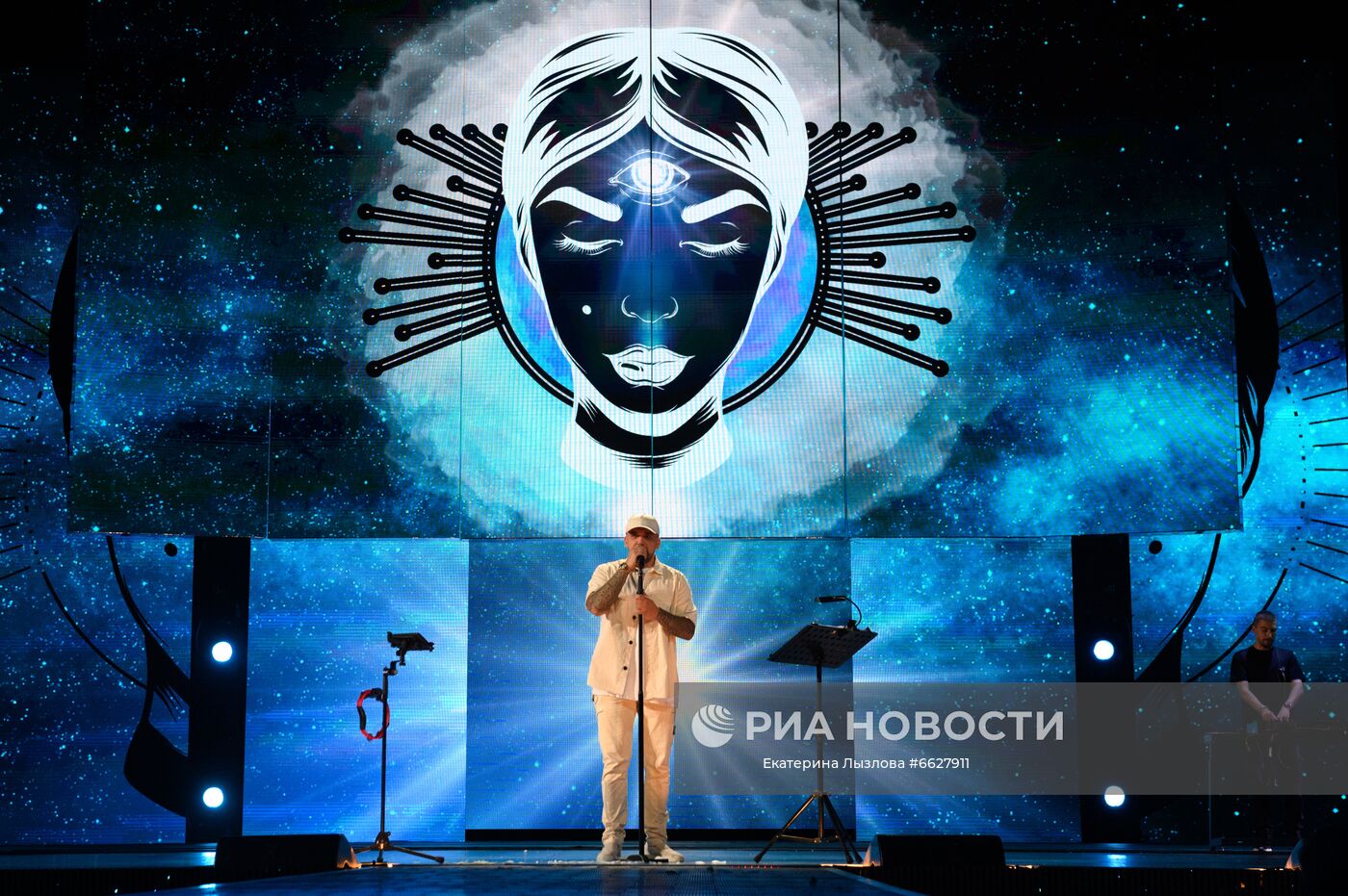 Открытие музыкального конкурса "Новая волна" в Сочи