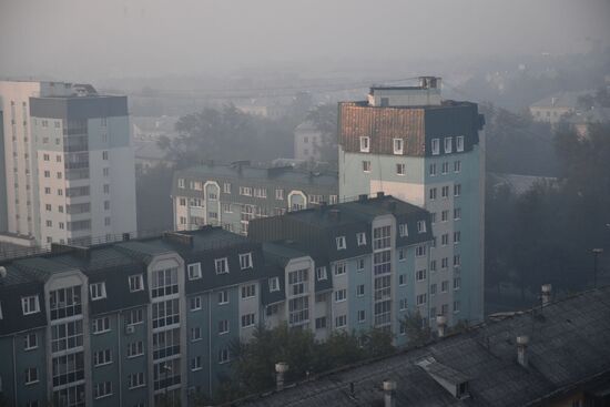 Смог от лесных пожаров в Екатеринбурге