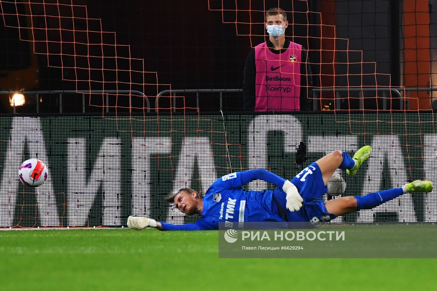 Футбол. РПЛ. Матч "Урал" - "Динамо"