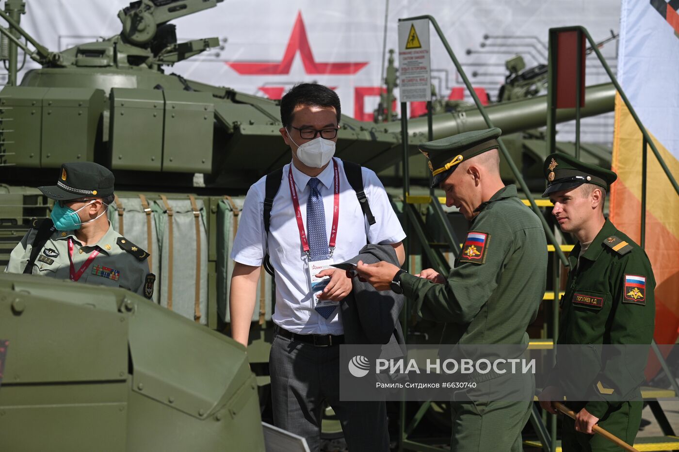 Открытие международного военно-технического форума "Армия-2021"