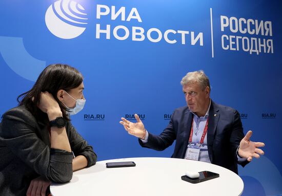 Форум "Армия-2021". Стенд