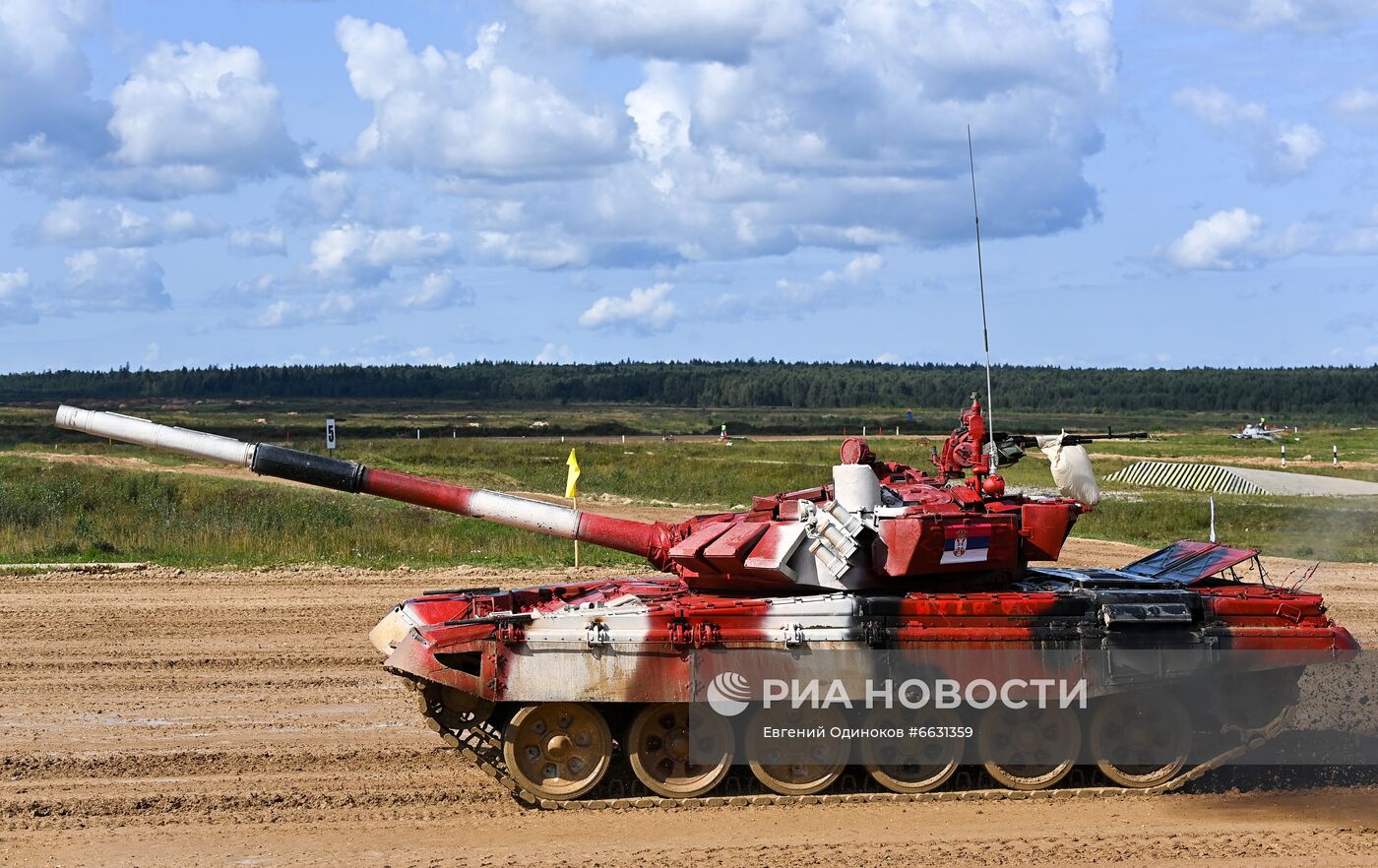 Форум "Армия-2021". Танковый биатлон