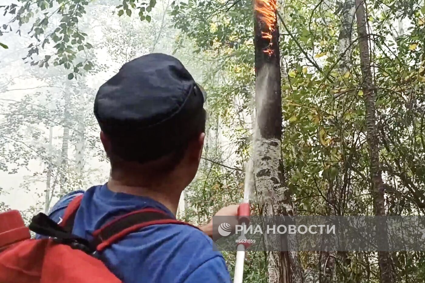 Пожар у федеральной трассы Екатеринбург - Пермь