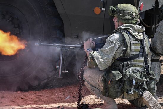 Генеральная репетиция военно-технического форума "Армия-2021" в Севастополе