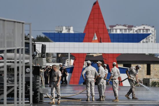 Генеральная репетиция военно-технического форума "Армия-2021" в Севастополе