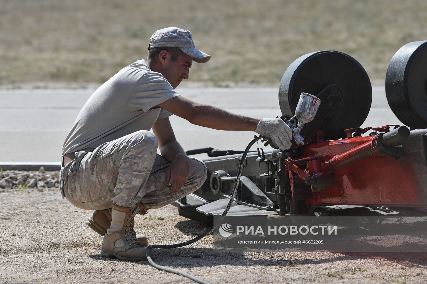 Генеральная репетиция военно-технического форума "Армия-2021" в Севастополе
