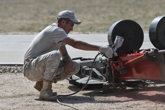 Генеральная репетиция военно-технического форума "Армия-2021" в Севастополе