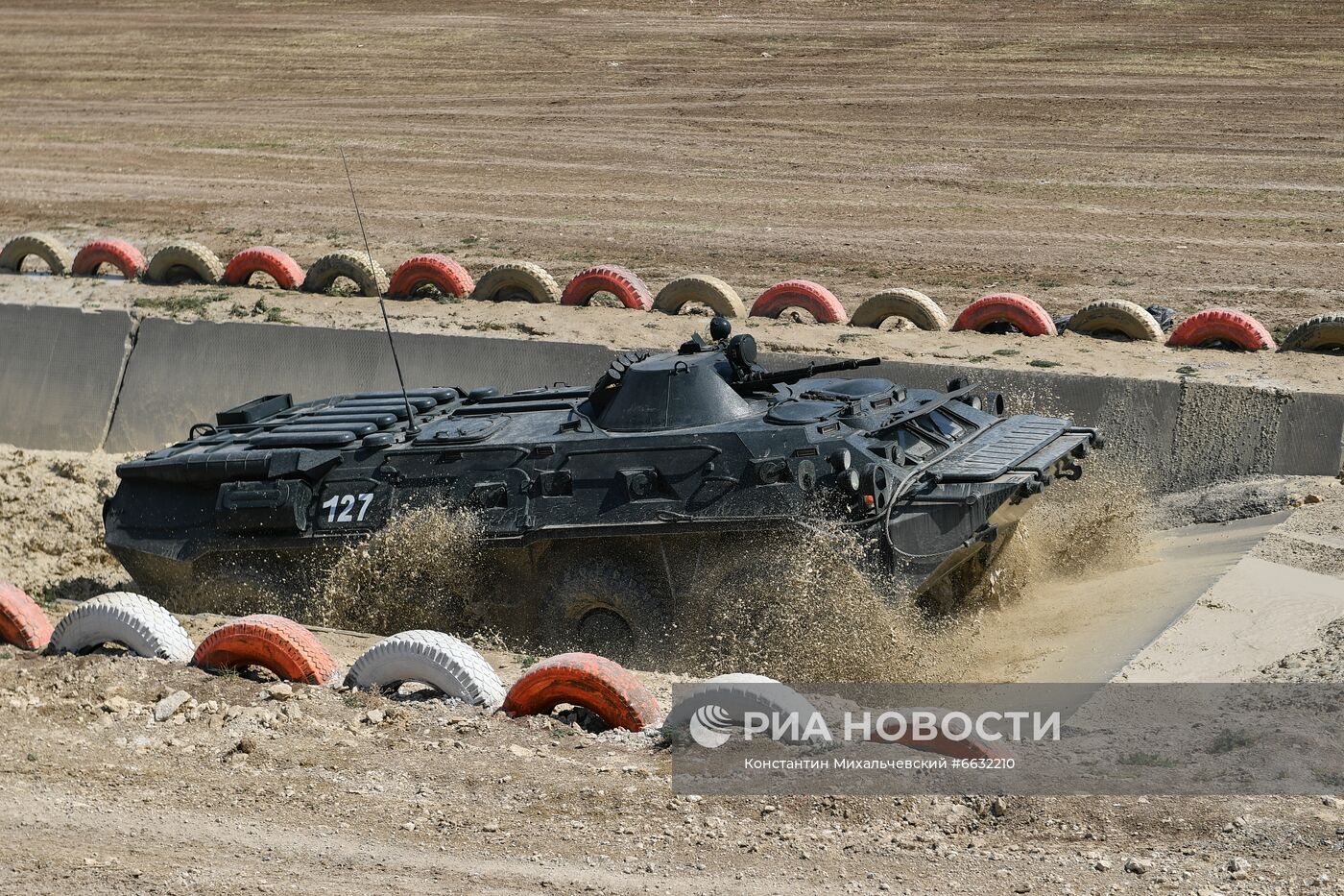 Генеральная репетиция военно-технического форума "Армия-2021" в Севастополе