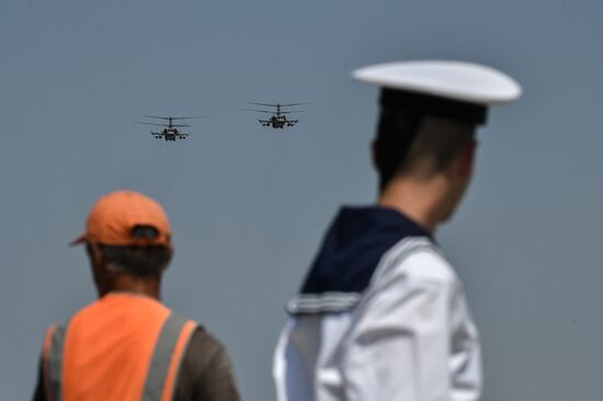 Генеральная репетиция военно-технического форума "Армия-2021" в Севастополе