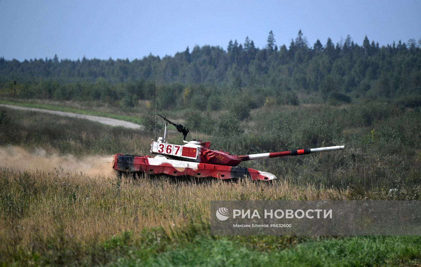 Форум "Армия-2021". Танковый биатлон