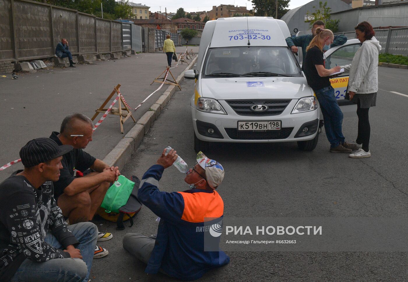 Работа благотворительного проекта "Социальный Патруль" в Санкт-Петербурге