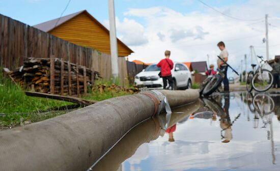 Повышение до критической отметки уровня воды в реке Иркут