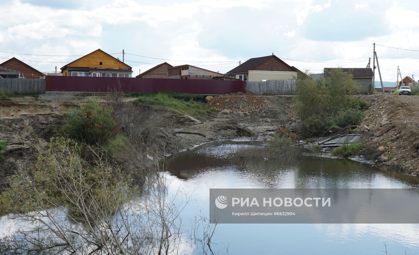 Повышение до критической отметки уровня воды в реке Иркут