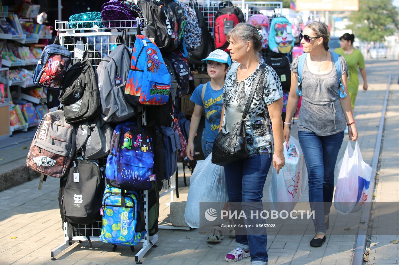 Подготовка к началу учебного года в Донецке