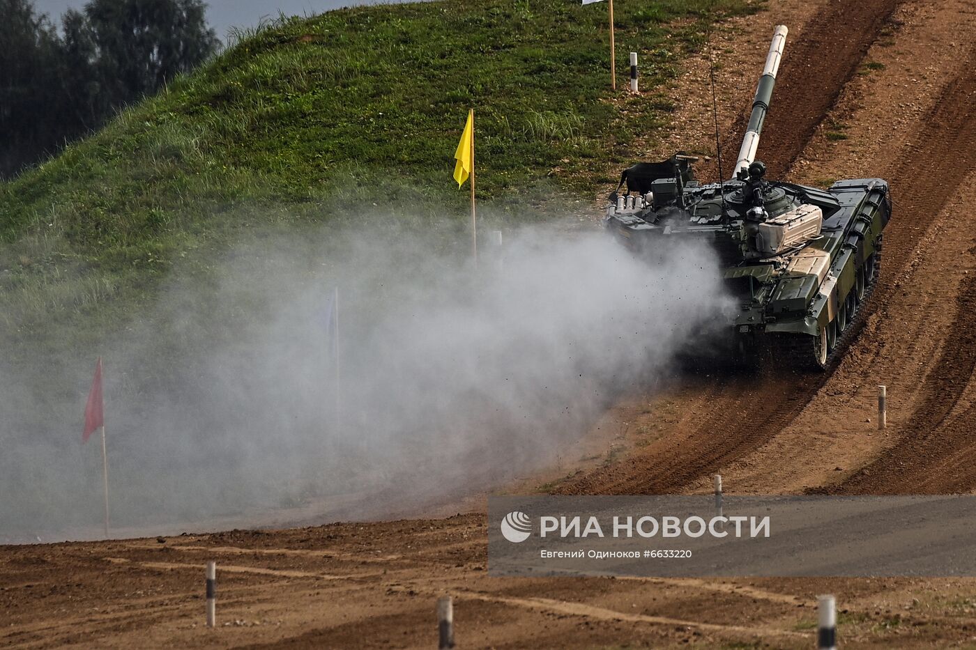 Форум "Армия-2021". Танковый биатлон