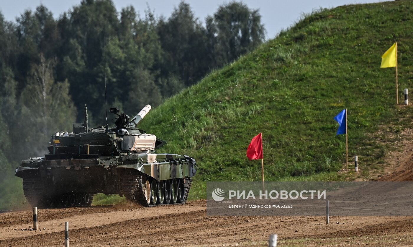 Форум "Армия-2021". Танковый биатлон