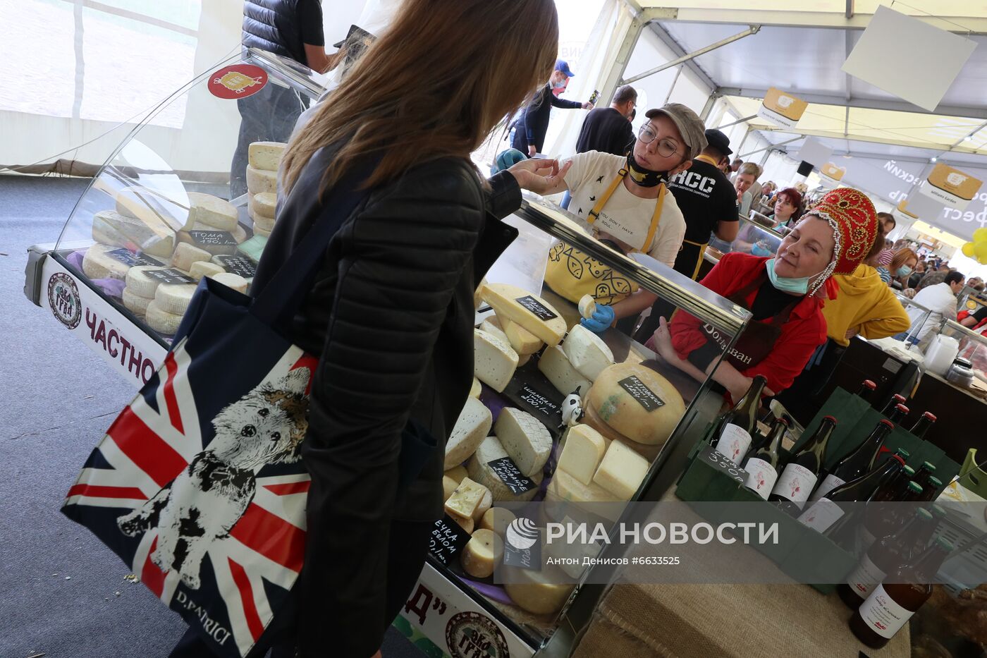 Гастрономический фестиваль "Сыр! Пир! Мир!"