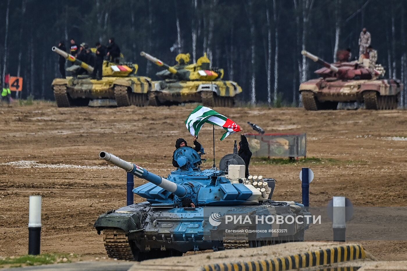 Форум "Армия-2021". Танковый биатлон