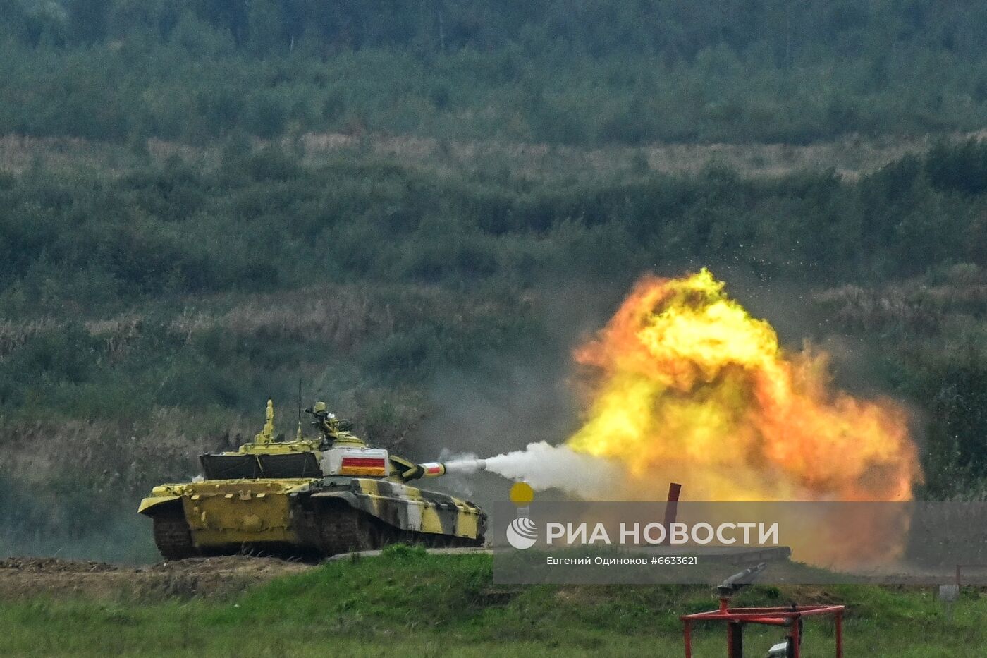 Форум "Армия-2021". Танковый биатлон