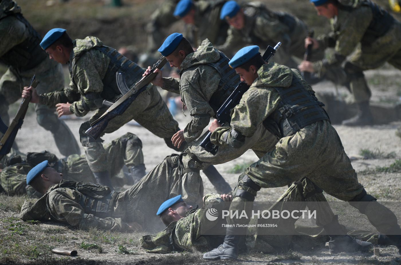 Открытие военно-технического форума "Армия-2021" в Екатеринбурге