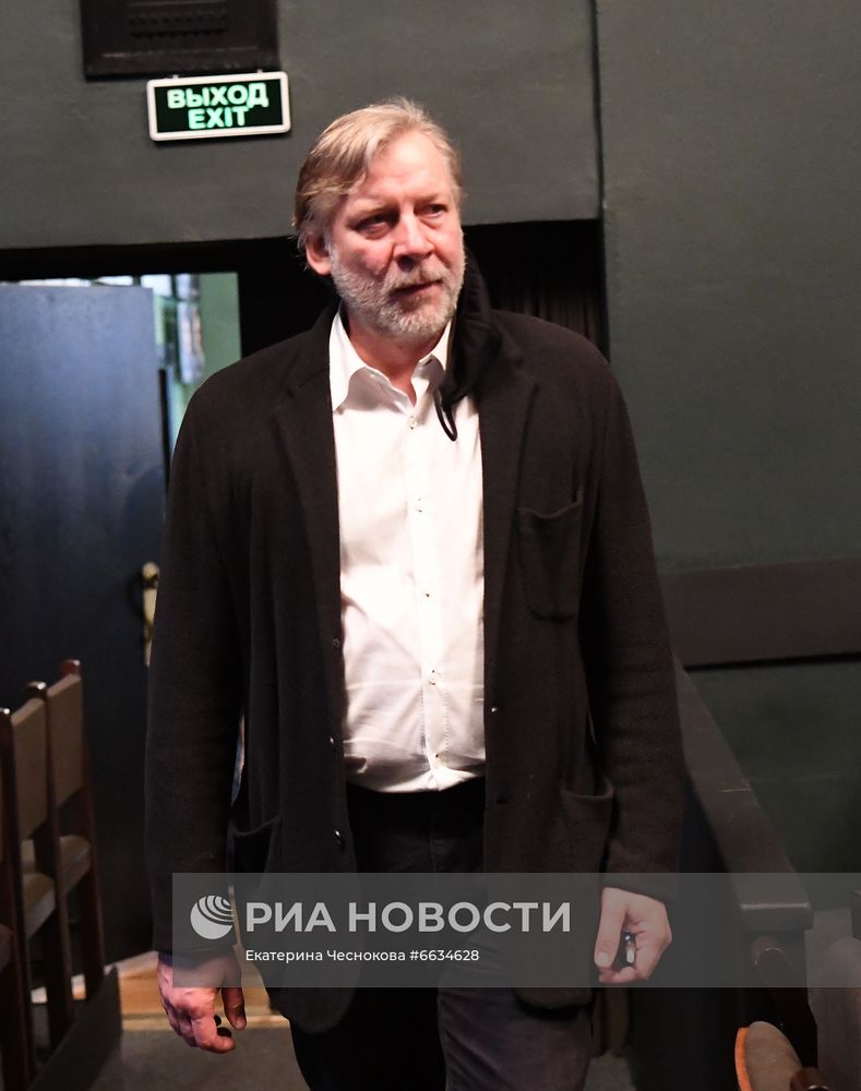 Сбор труппы театра "Ленком Марка Захарова"