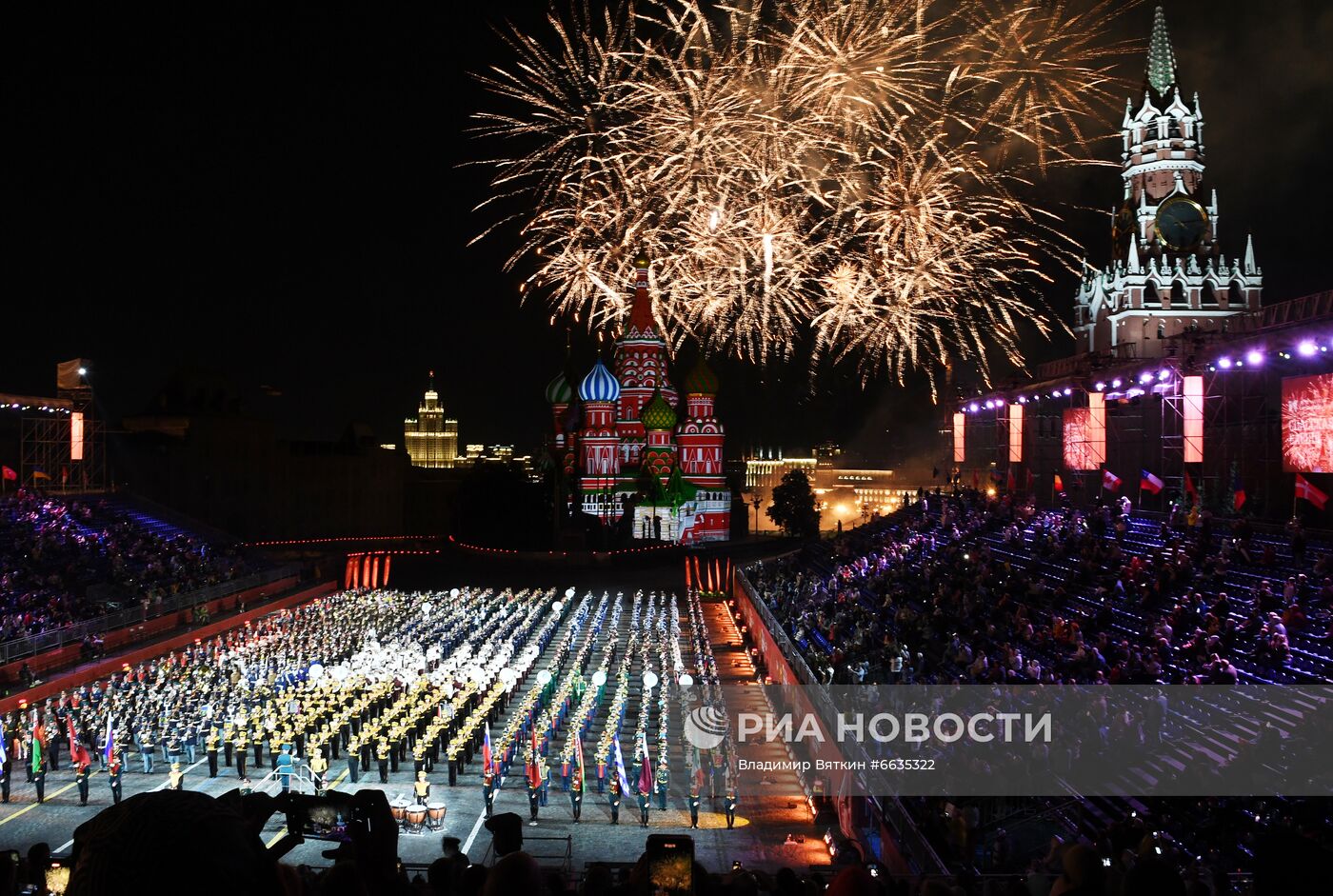 Церемония открытия XIV Международного военно-музыкального фестиваля "Спасская башня"  2021