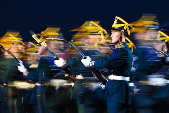 Церемония открытия XIV Международного военно-музыкального фестиваля "Спасская башня" - 2021