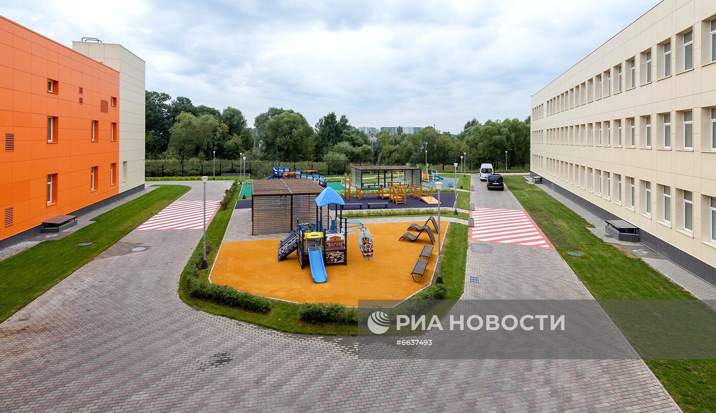 Мэр Москвы С. Собянин открыл новое здание школы №338 в Коммунарке