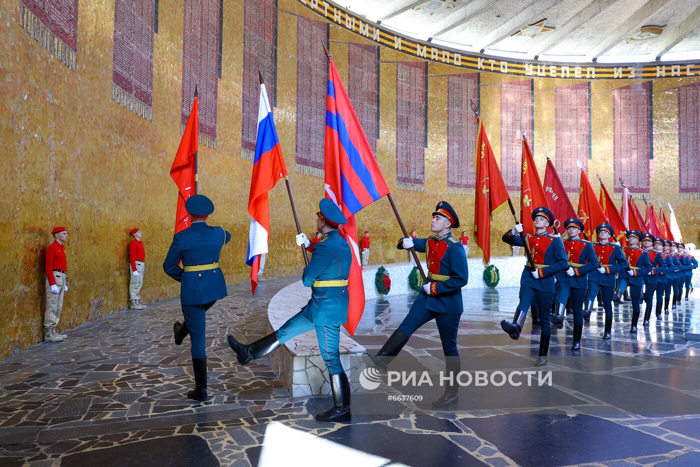 Рабочая поездка главы МИД РФ С. Лаврова в Волгоград