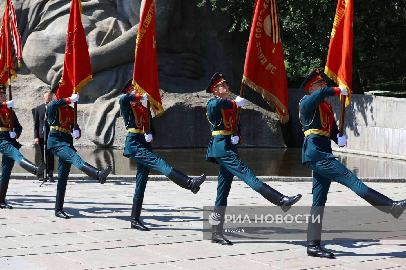 Рабочая поездка главы МИД РФ С. Лаврова в Волгоград